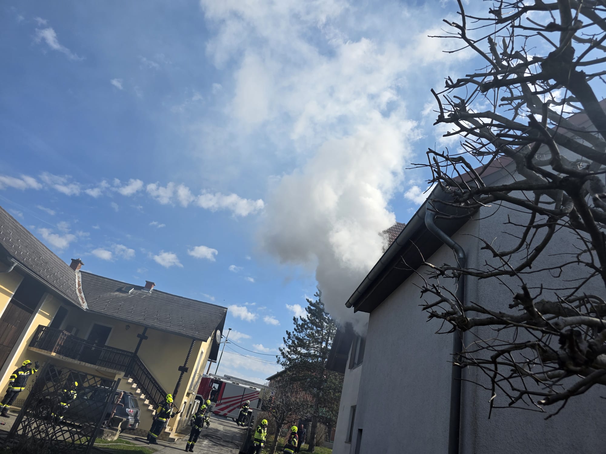 20260315wohnhausbrand01