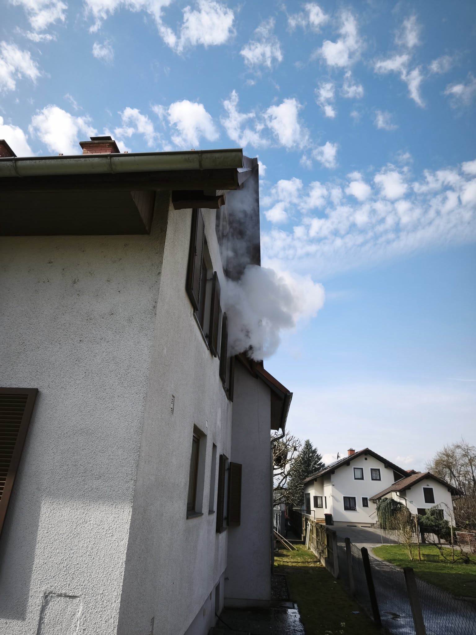 20260315wohnhausbrand10