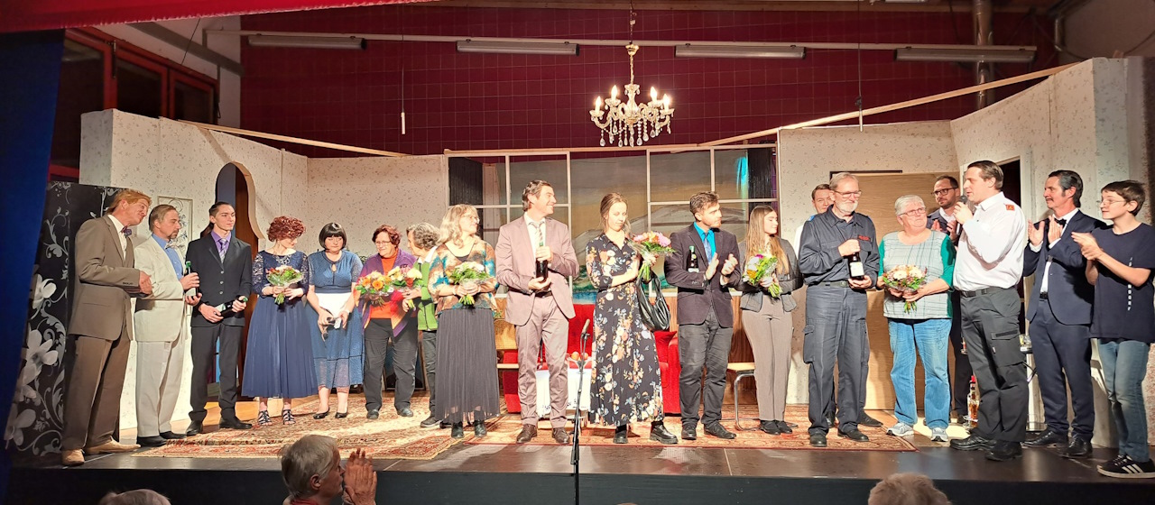 Die Feuerwehr Gössendorf lädt herzlich zum Theaterabend mit der Theatergruppe Don Bosco am 8.11.