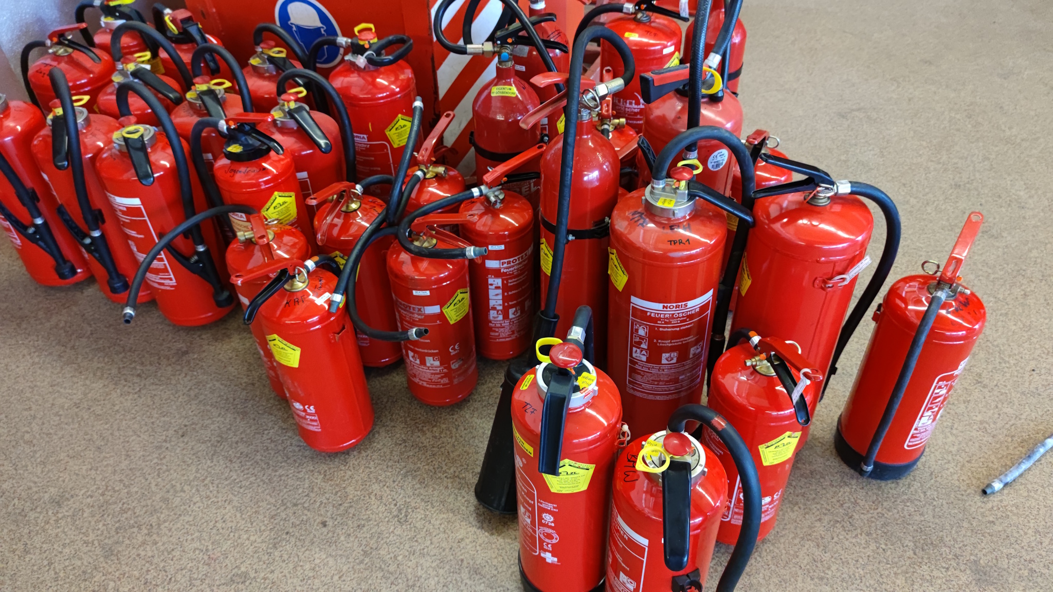 feuerlöscher 2024 2